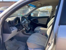 
										2011 Toyota RAV4 full									