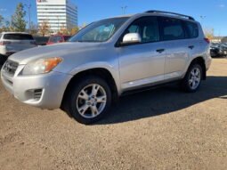 
										2011 Toyota RAV4 full									
