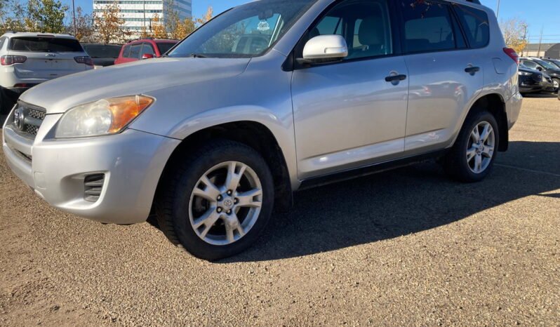 
								2011 Toyota RAV4 full									
