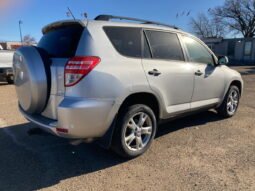 
										2011 Toyota RAV4 full									