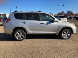 
										2011 Toyota RAV4 full									