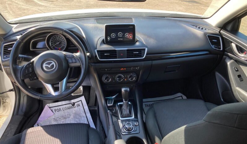 
								2015 Mazda MAZDA3 full									