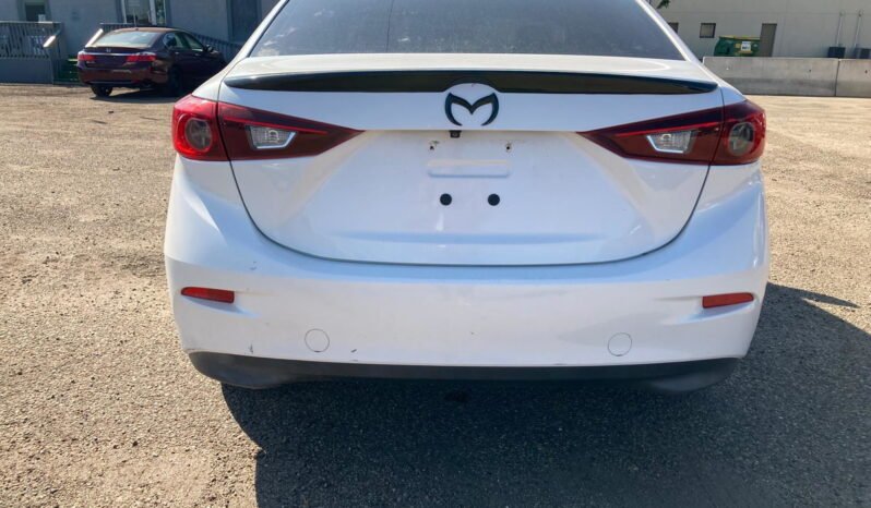 
								2015 Mazda MAZDA3 full									
