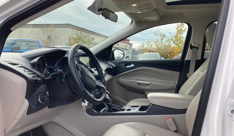 
								2018 Ford Escape SEL full									