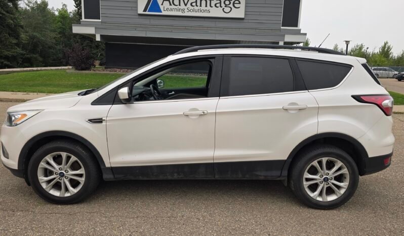 
								2018 Ford Escape SEL full									